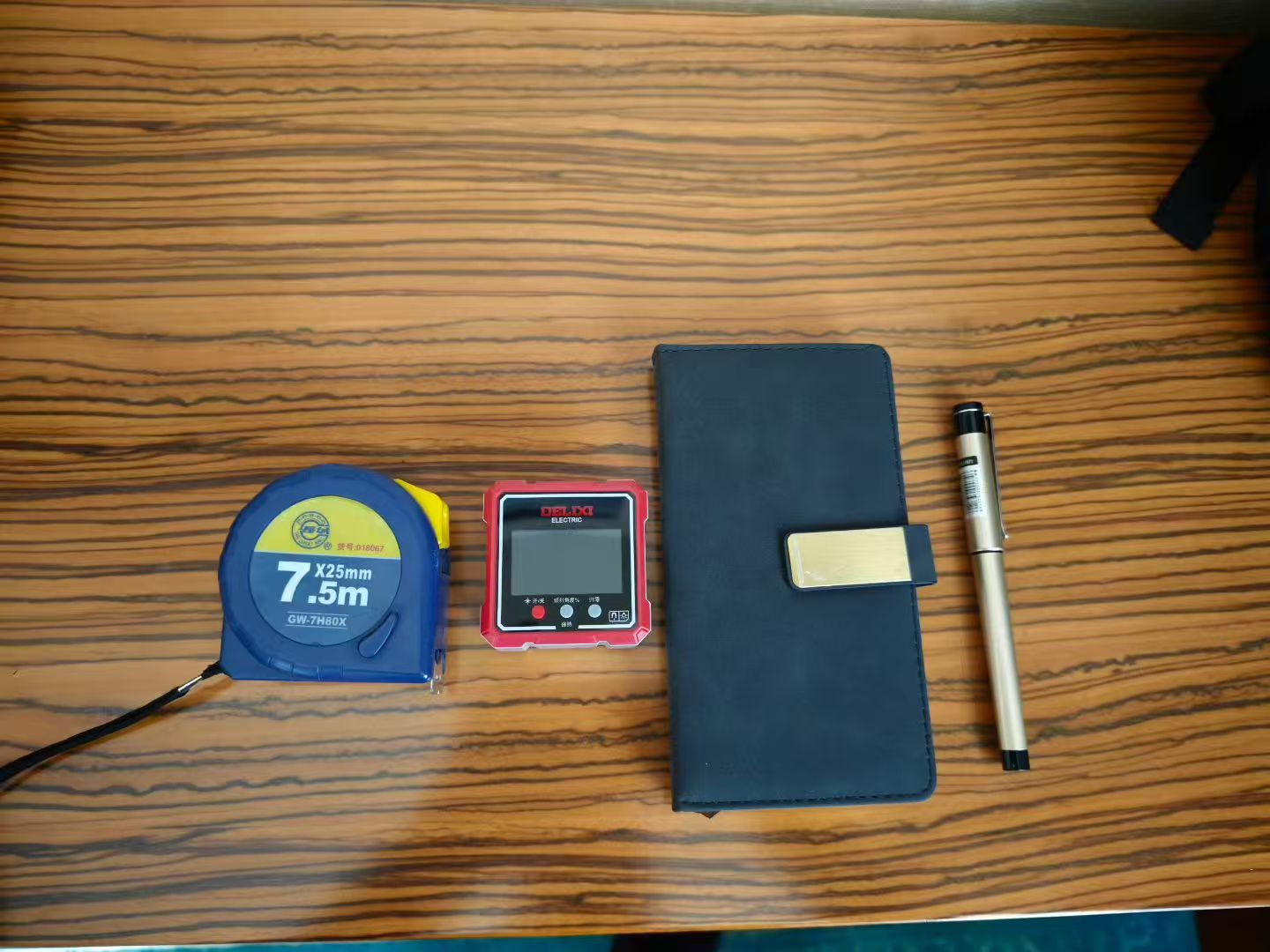 Руководитель ШэндиВэйэр посетил Кыргызстан для замера окон и дверей для клиента Касым — укрепление партнерства