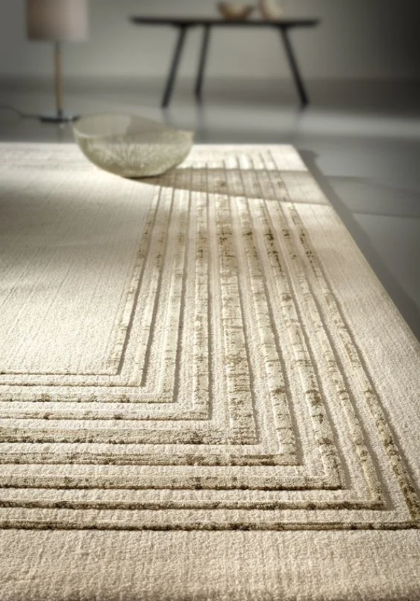 Эффективное повышение уровня благосостояния занимает площадь. - ковёр.