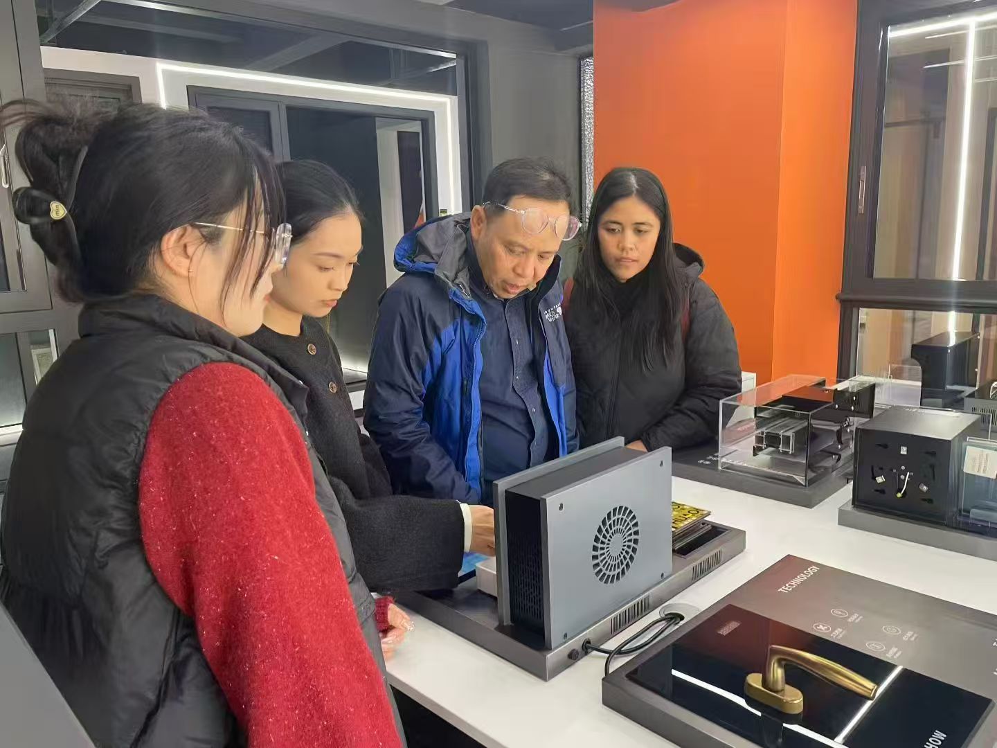 Филиппинские клиенты посетили компанию