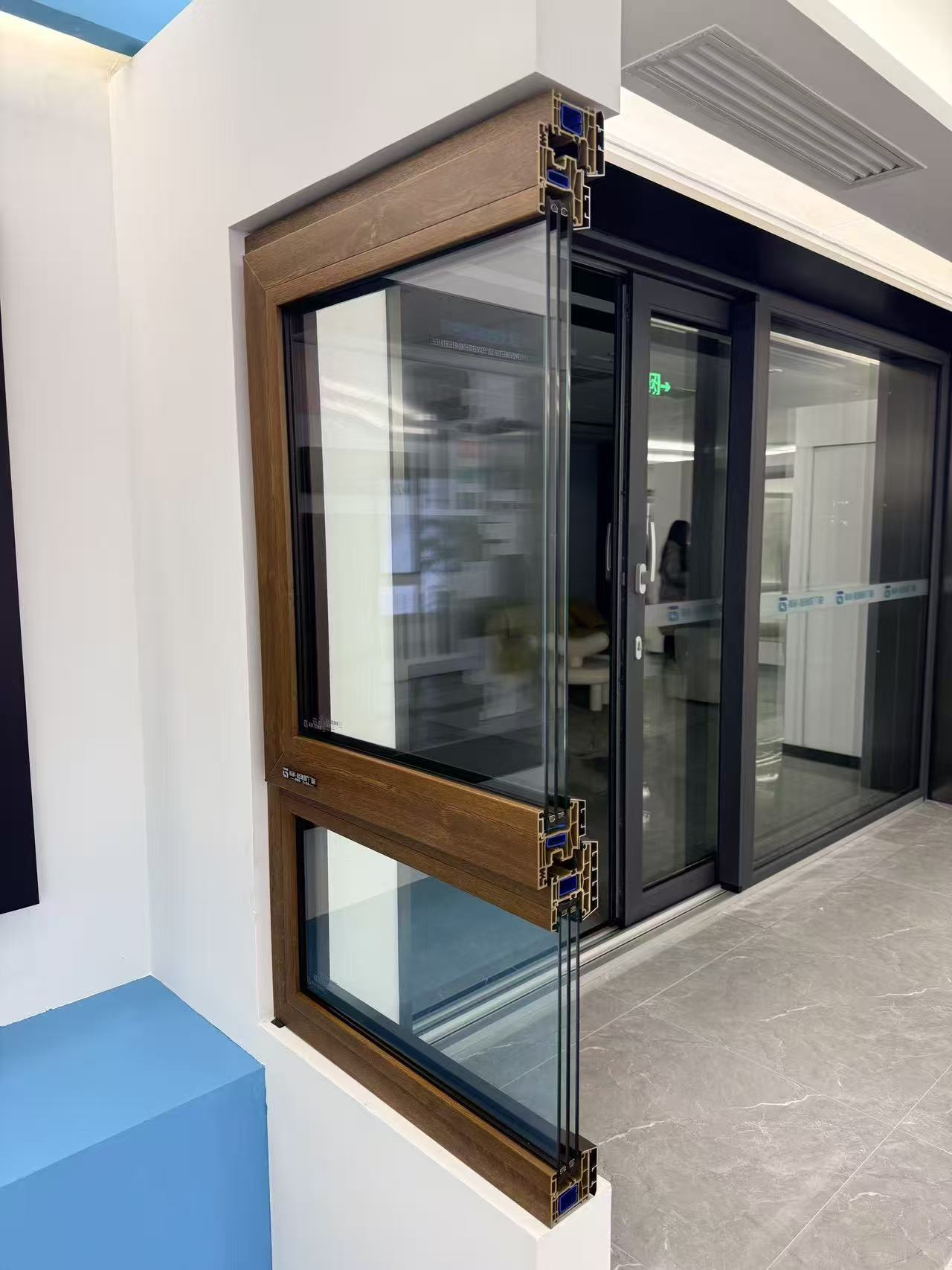 Профильные окна из ПВХ: идеальное сочетание энергосбережения, долговечности и доступной цены для российских климатов