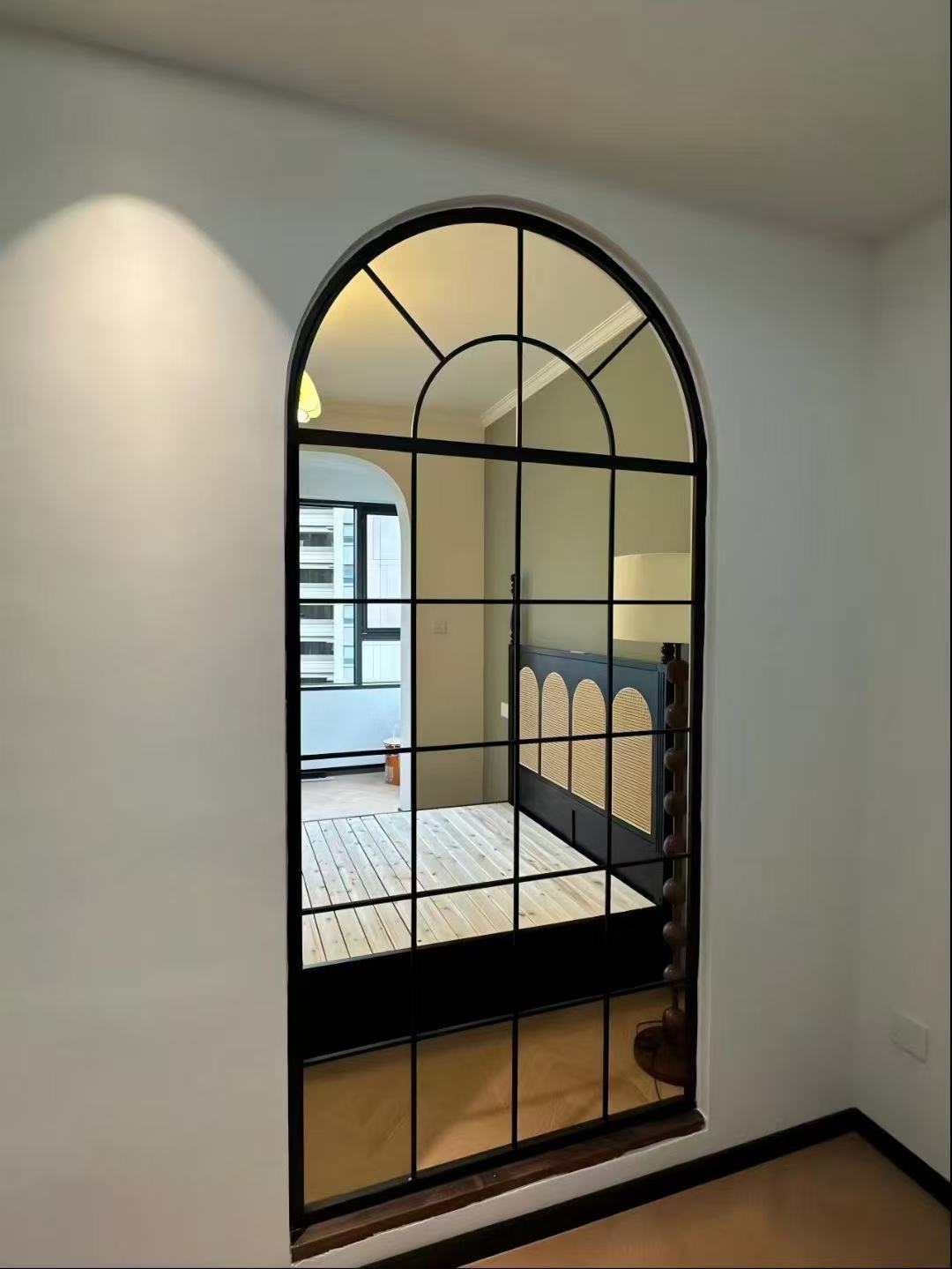 Французская перегородка из стекла в стиле ретро